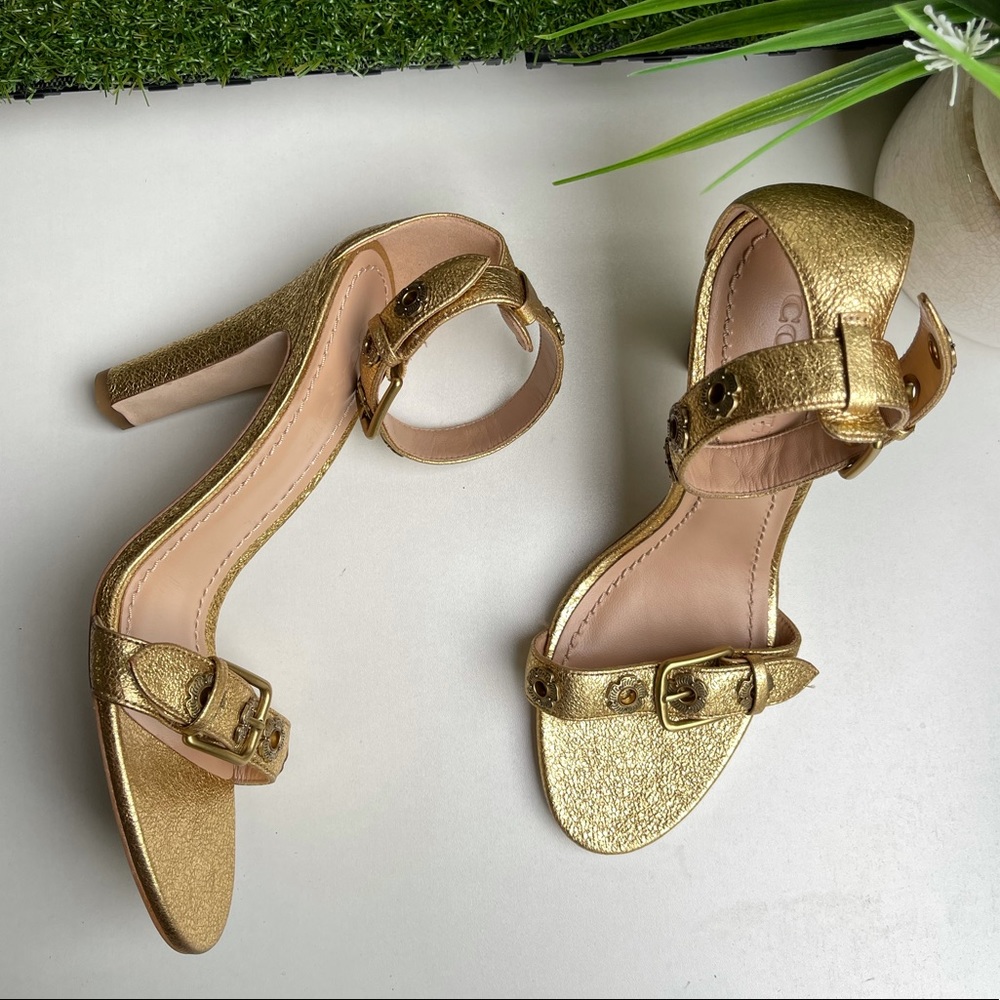 COACH Gold Ankle strap sandals  Sz 8 brand new party shoes elegant heels - Picture 4 of 16